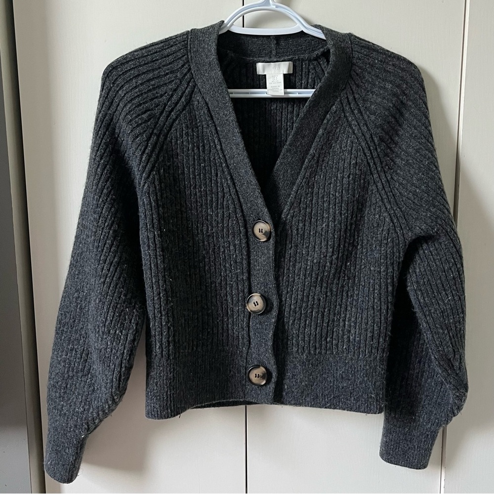 H&M Dark Gray Ribbed Button-Front Women’s Sweater Cardigan
